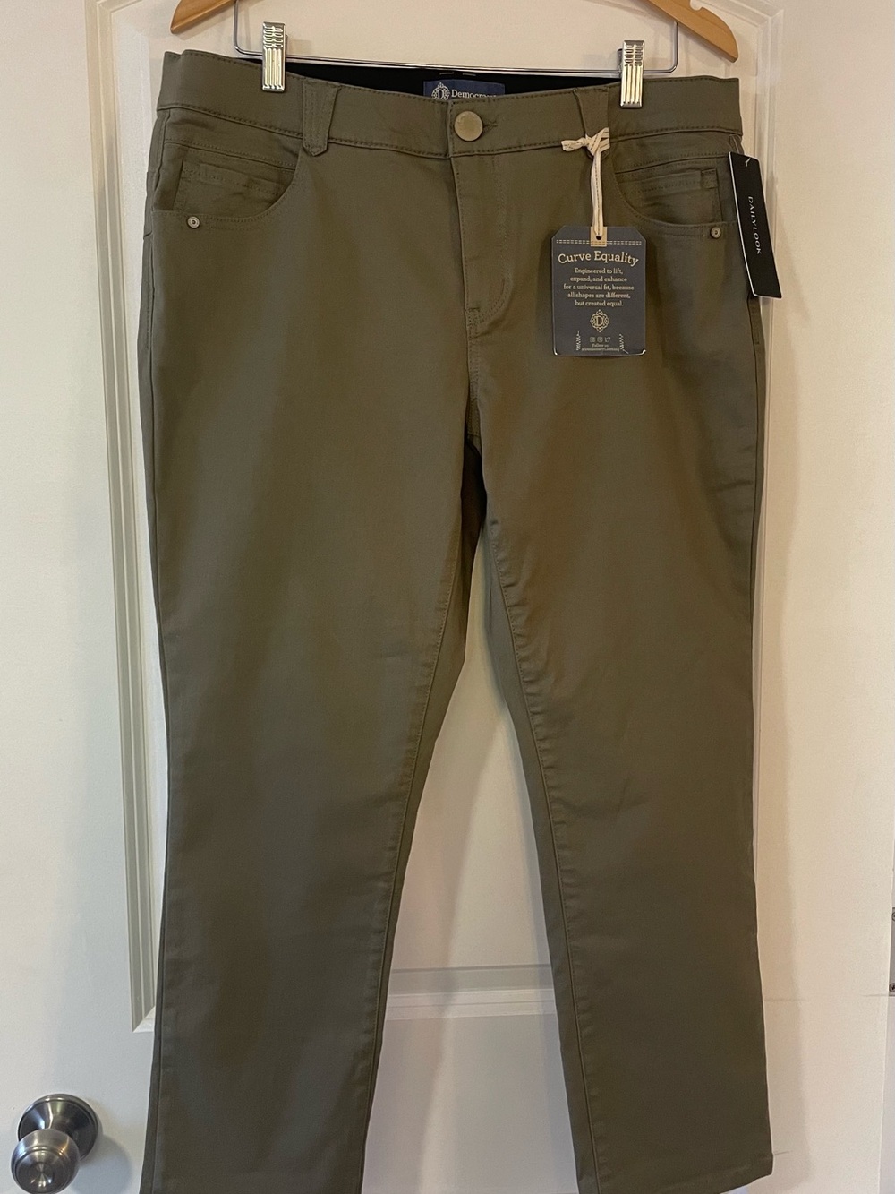 Democracy Curve Equality Olive Green Women's Jeans Size 16W NWT - Picture 4 of 15